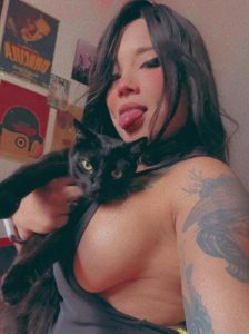 Juhly Zombie | Mulheres