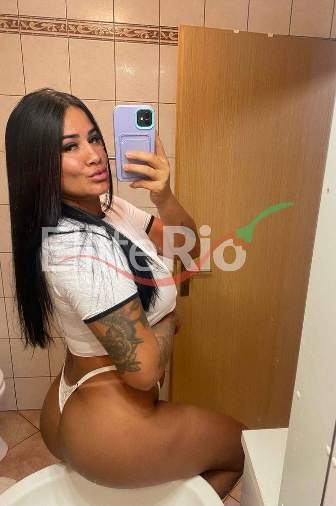 Cleo Monteiro | Mulheres Cleo Monteiro | Mulheres