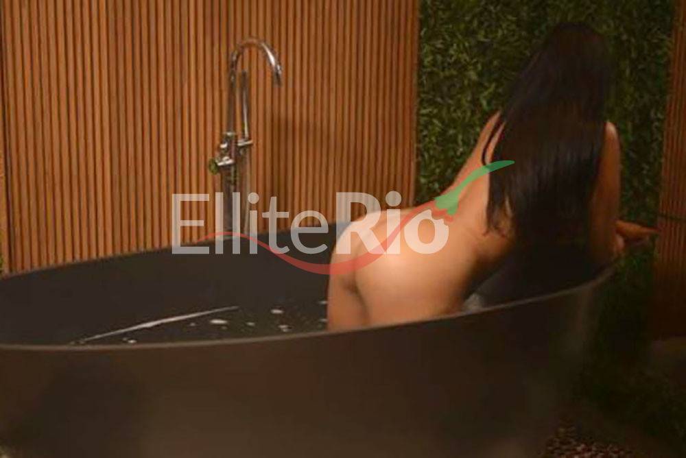 Raíssa Sanchez | Mulheres