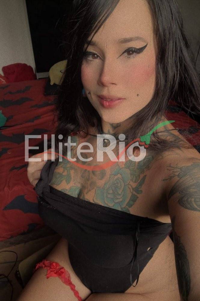 Juhly Zombie | Mulheres