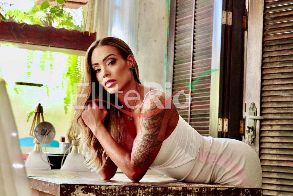 Carol Limas | Mulheres