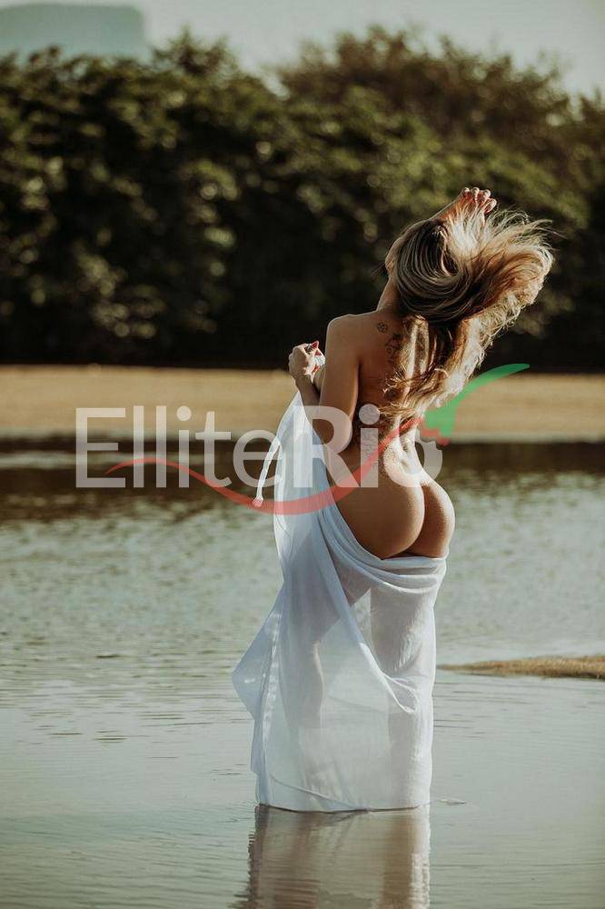 Carol Limas | Mulheres