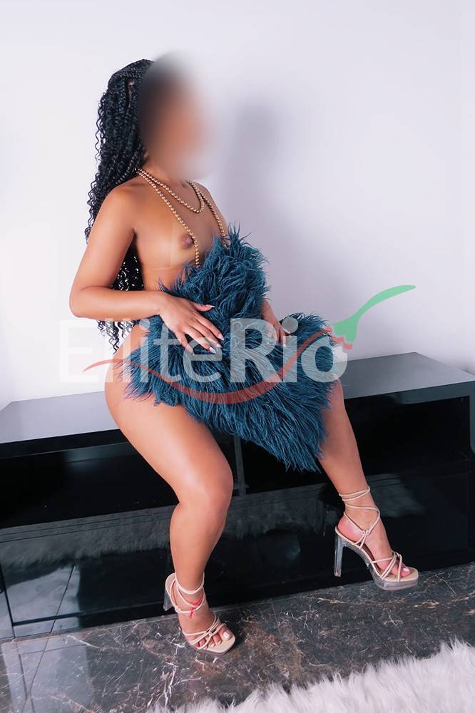 Lavinia Bel | Mulheres Lavinia Bel | Mulheres