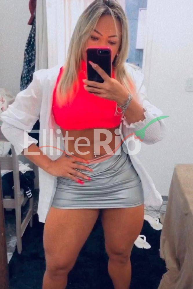 Izadora Barra | Mulheres Izadora Barra | Mulheres