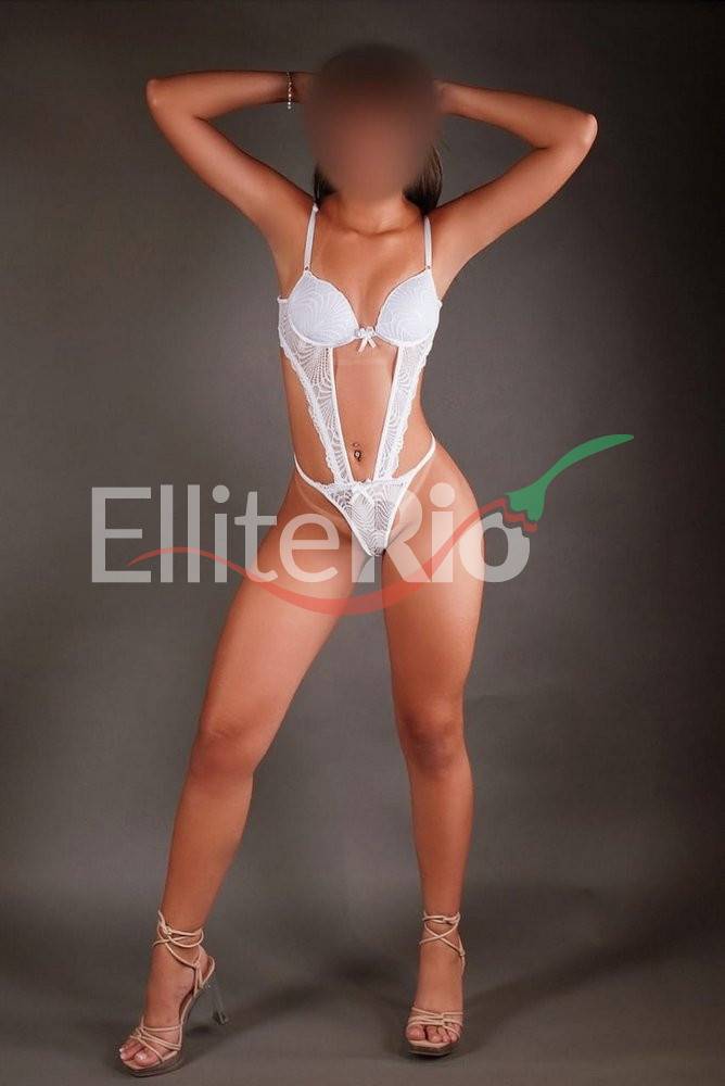 Livia Bel | Mulheres