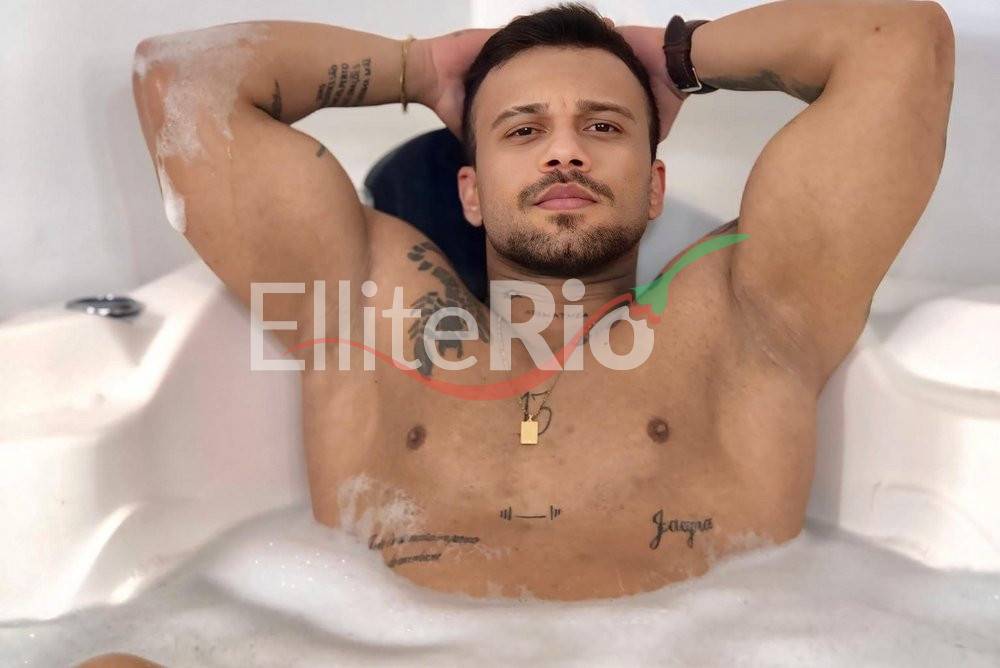 Julio Damasceno | Homens