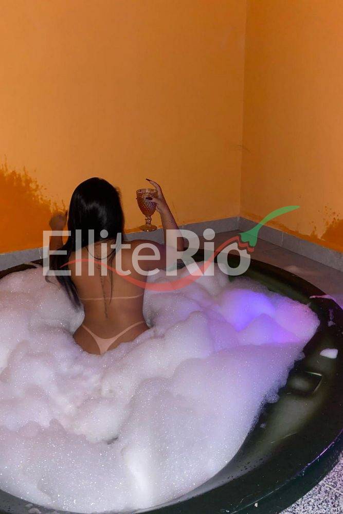 Monique Maciel | Mulheres