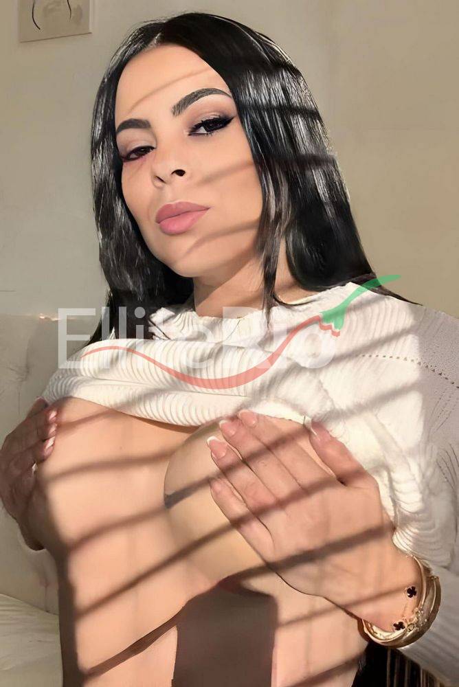 Larissa | Mulheres