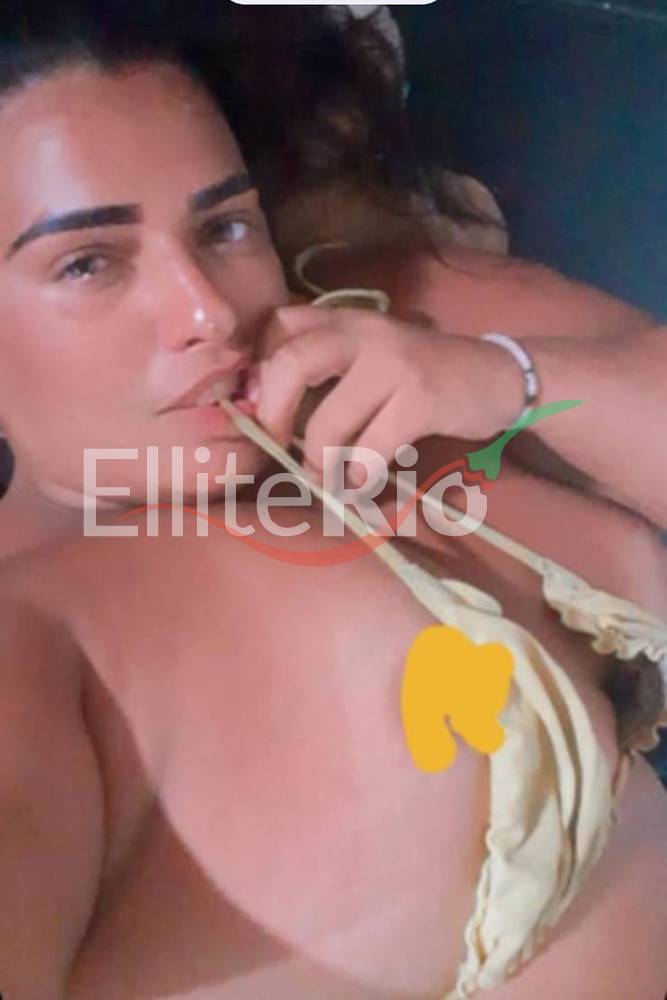 Ingrid Furacão | Mulheres Ingrid Furacão | Mulheres