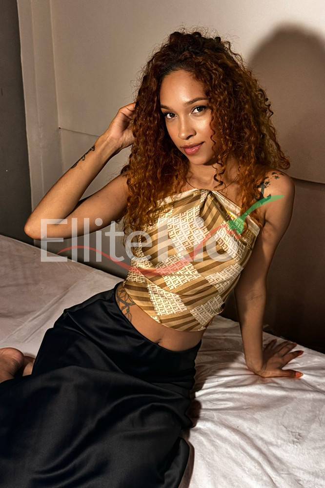 Rebeca Copa | Mulheres Rebeca Copa | Mulheres